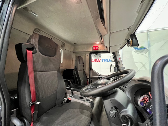 DAF LF 260 4×2 Rest Cab Tractor Unit
