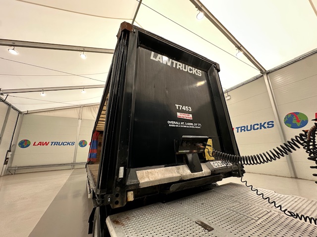 DAF LF 260 4×2 Urban Tractor Unit Trailer