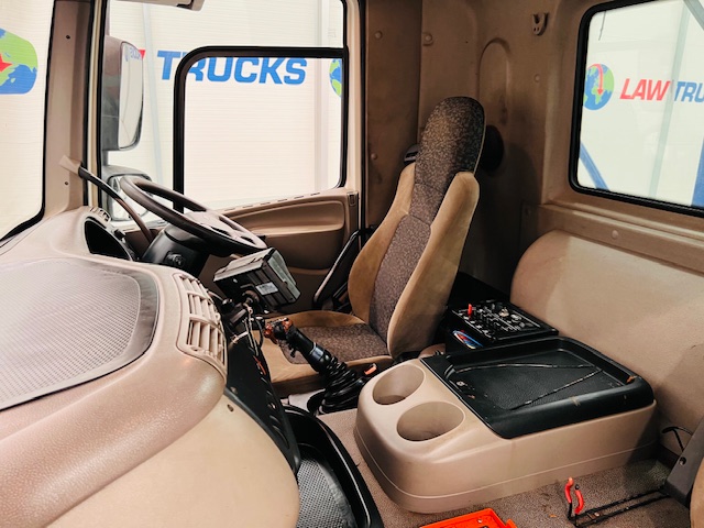 DAF CF85 410 8×4 Day Cab Hookloader Manual