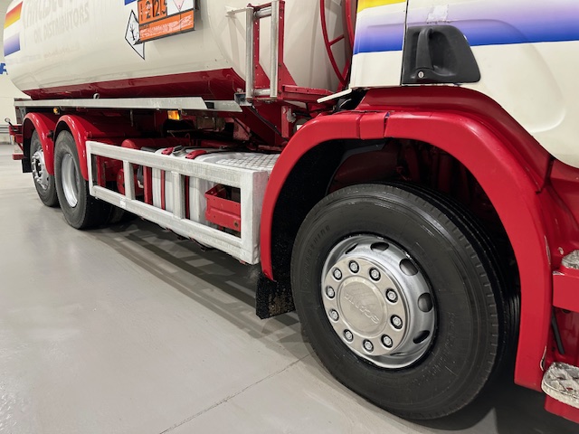 Scania  P94 300 6×2 Rear Lift 19000 Litre Fuel Tanker