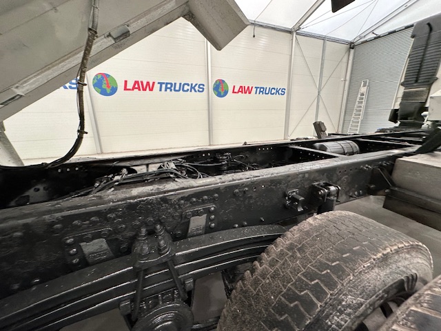 Volvo FM 410 8×4 Sleeper Cab Tar Spec Tipper