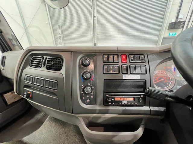 DAF LF 260 4×2 Rest Cab Tractor Unit