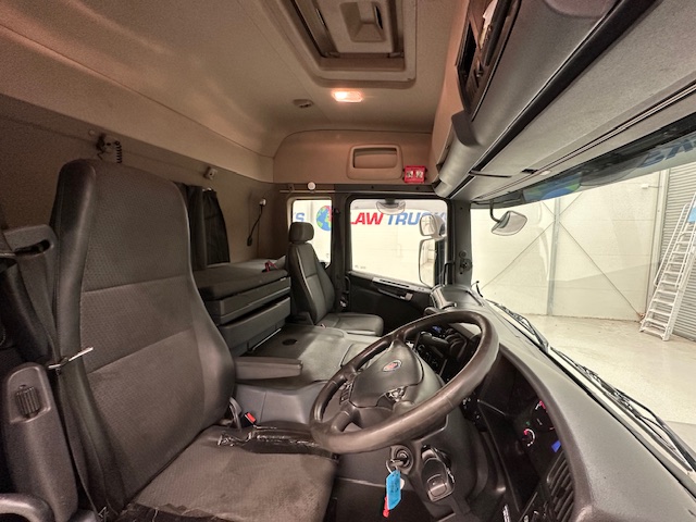 Scania P280 4×2 Sleeper Cab Box Van
