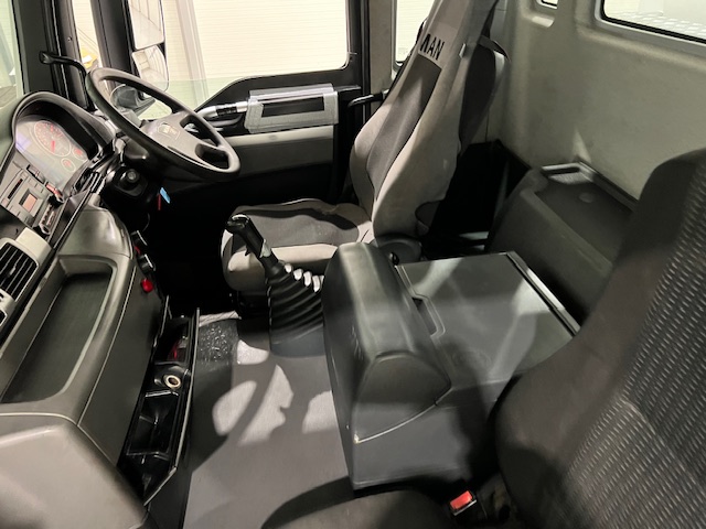 MAN  TGS 32.360 8×4 Day Cab Bulk Tipper