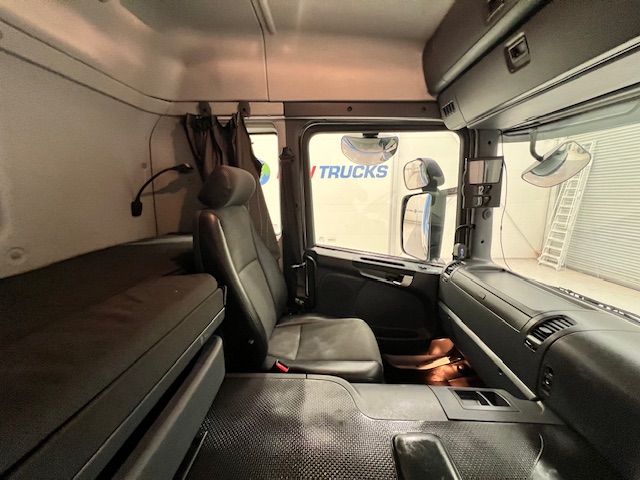 Scania P250 4×2 Sleeper Cab Fridge Box