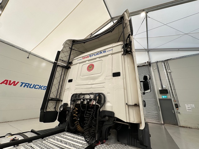 Scania R450 6×2 Midlift Highline Tractor Unit