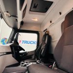 Mercedes Actros 1824 Day Cab Curtainsider - thumbnail