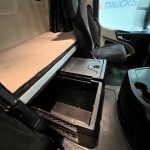 Mercedes Actros 2545 6×2 Midlift Tractor Unit - thumbnail