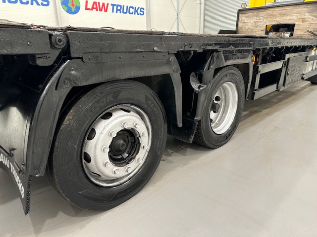 Scania 114 340 6×2 Rear Lift Day Cab Beavertail