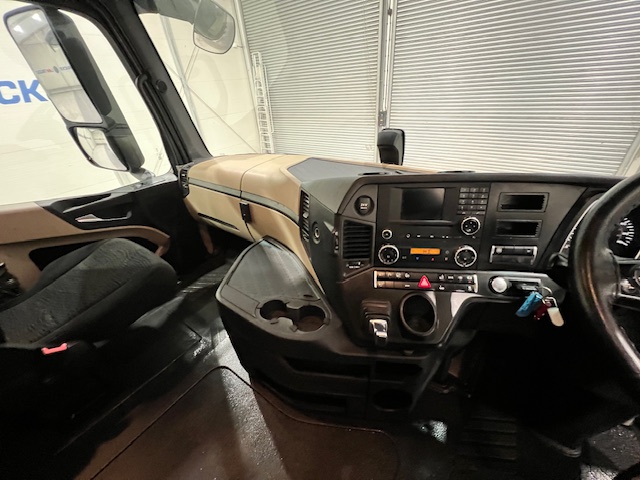 Mercedes Actros 2545 6×2 Midlift Tractor Unit