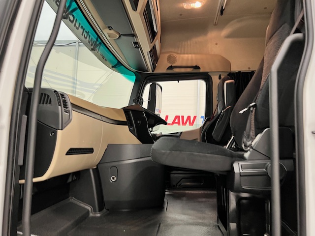Mercedes Actros 2545 6×2 Midlift Tractor Unit