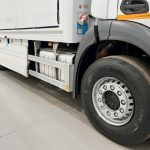 Mercedes Antos 2540 6×2 Rear Lift Day Cab Fridge Box - thumbnail