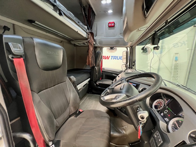DAF XF 480 6×2 Midlift Tractor Unit