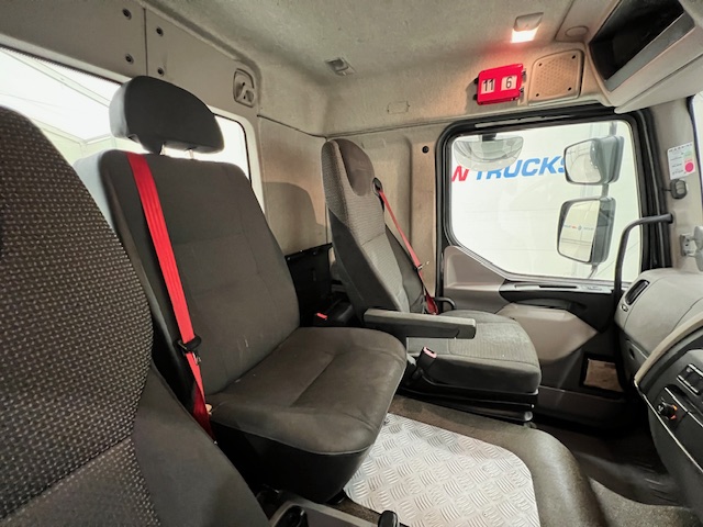 DAF LF 260 4×2 Rest Cab Tractor Unit