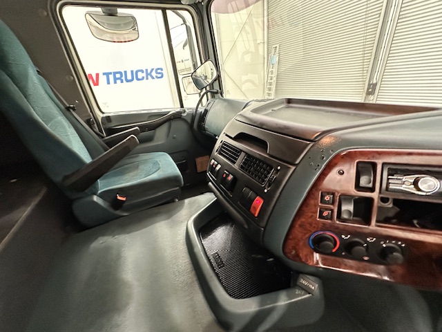 DAF XF95 430 4×2 Tractor Unit Manual