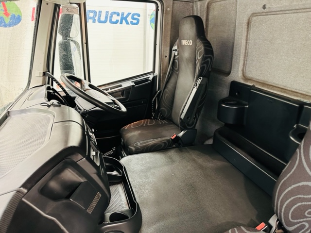Iveco Stralis 310 AT 6×2 Box Van