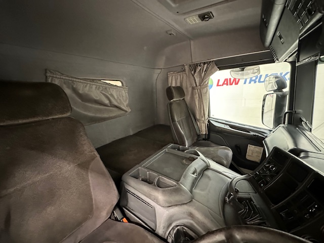 Scania P94 230 Sleeper Cab Curtainsider