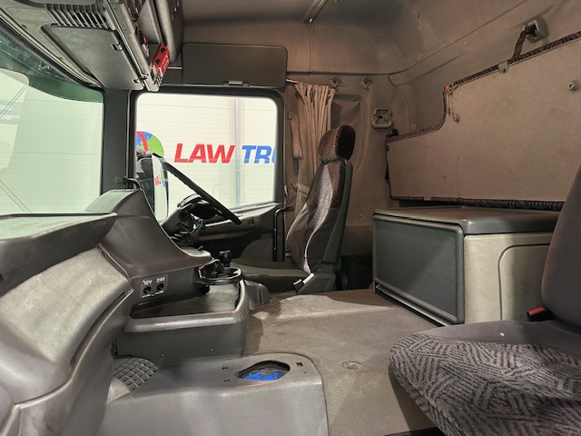 Scania 114 340 6×2 Rear Lift Sleeper Cab Curtainsider