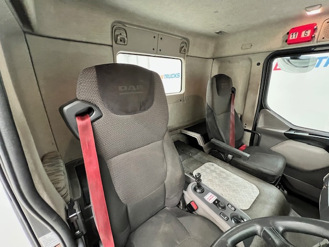 DAF LF 260 4×2 Rest Cab Tractor Unit