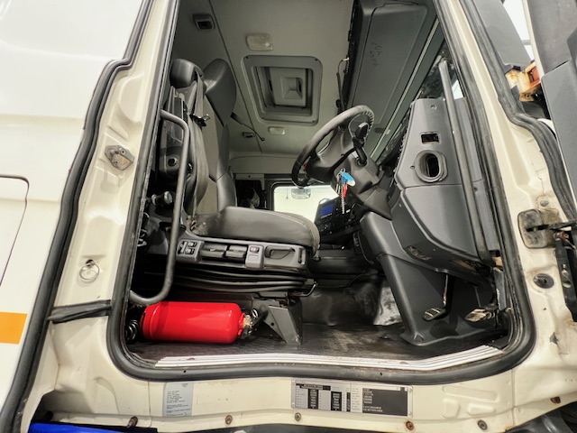 Scania R410 8×4 Sleeper Cab Bulk Tipper