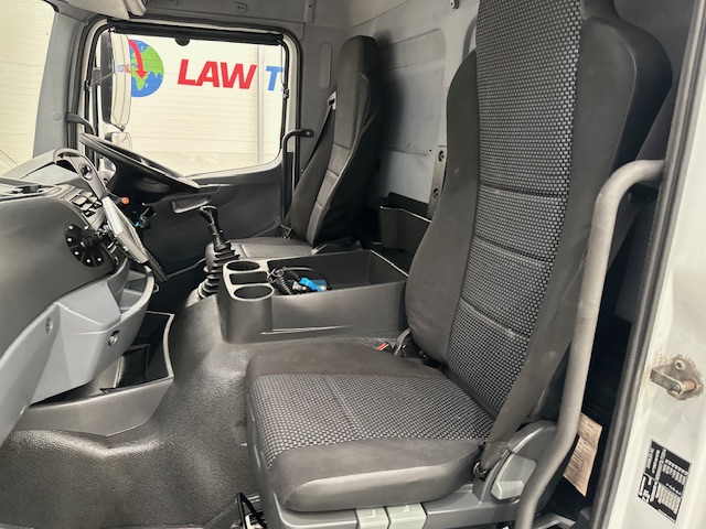 Mercedes Axor 1824 Day Cab Box Van