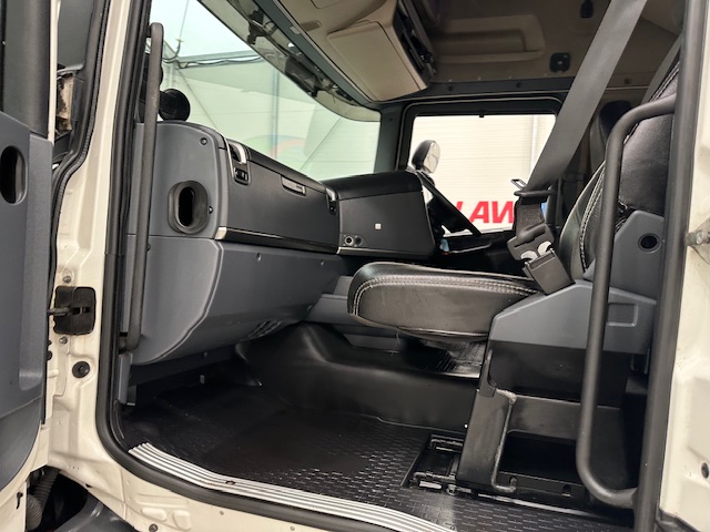 Scania R440 6×2 Midlift Topline Tractor Unit