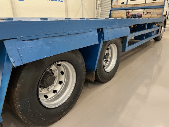 Scania 114 340 6×2 Sleeper Cab Beavertail
