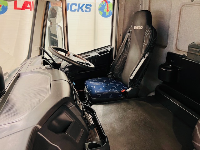 Iveco Stralis 310 AT 6×2 Box Van