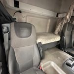 DAF CF 310 Sleeper Cab Curtainsider - thumbnail