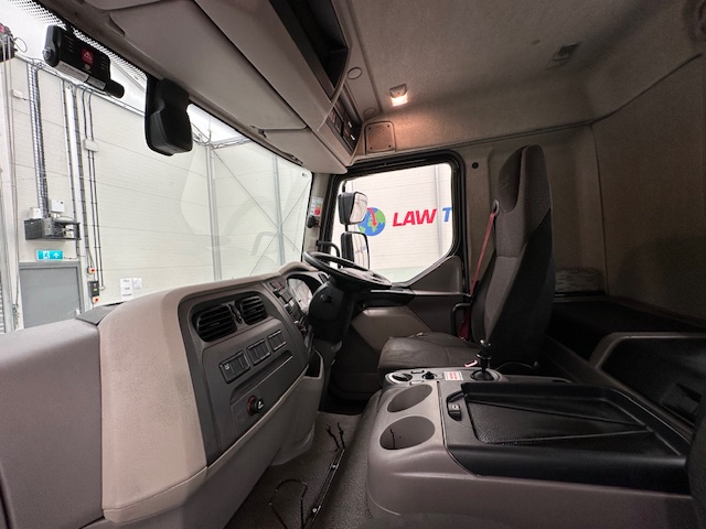 DAF LF 260 4×2 Rest Cab Tractor Unit