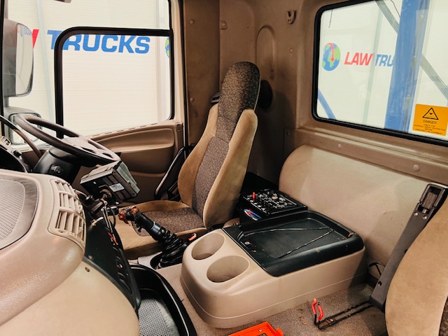 DAF CF85 410 8×4 Day Cab Hookloader Manual