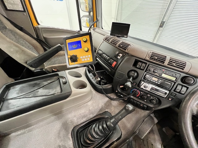 DAF CF75 310 6×4 Day Cab Gritter