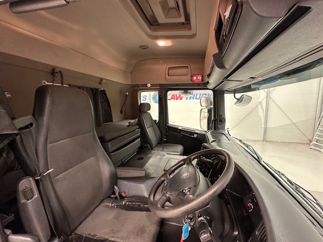Scania P280 4×2 Sleeper Cab Box Van