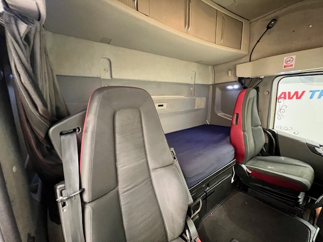 Volvo FH 500 6×2 Sleeper Cab Midlift Tractor Unit