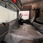 Scania P230 4×2 Sleeper Cab Curtainsider - thumbnail