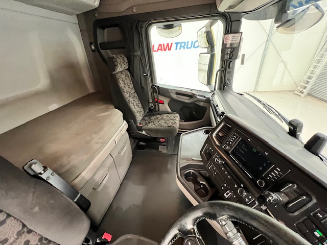 Scania S450 6×2 Midlift Highline Tractor Unit