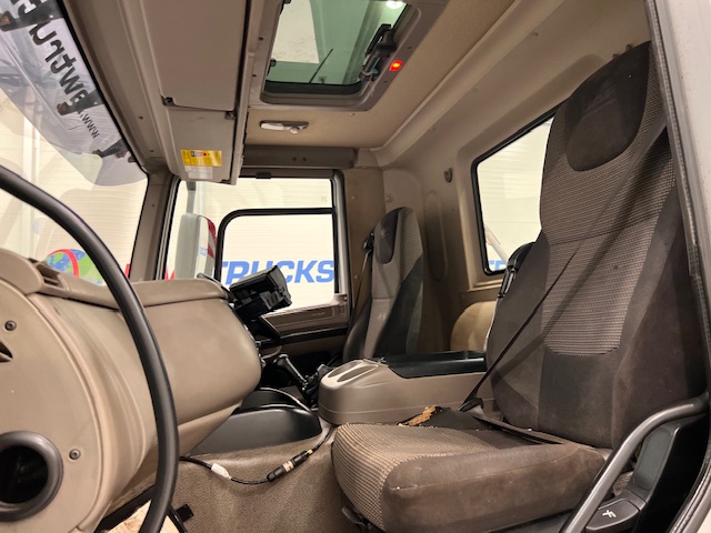 DAF CF85 410 8×4 Day Cab Hookloader Manual