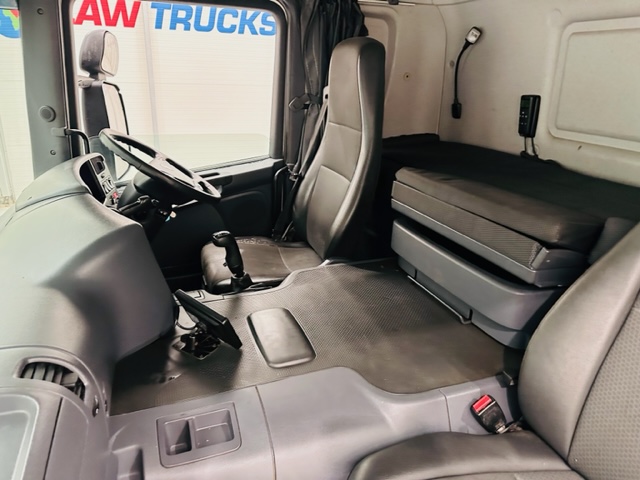 Scania P250 4×2 Sleeper Cab Box Van Manual