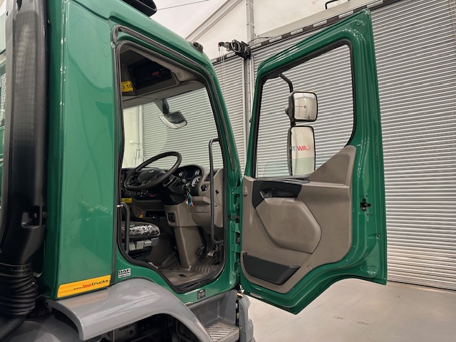 DAF LF55 220 Day Cab Dropside Crane