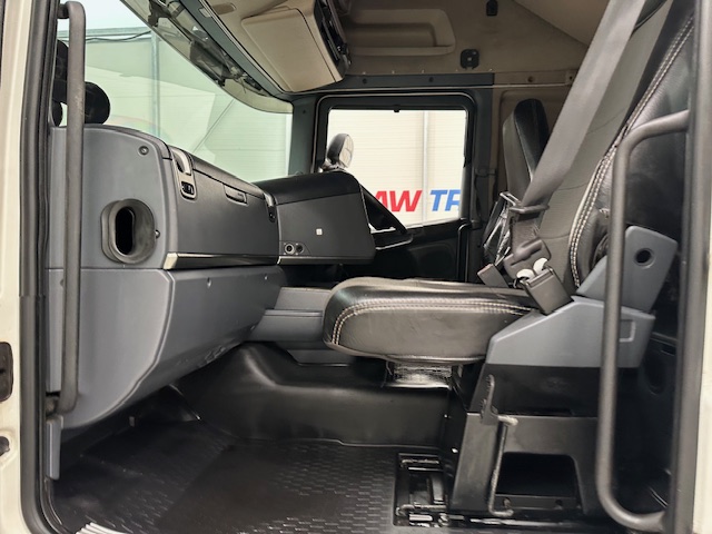 Scania R440 6×2 Midlift Topline Tractor Unit