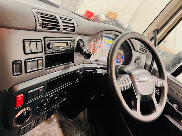 DAF CF 250 4×2 Day Cab Fridge Box