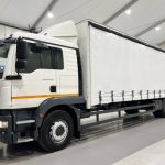 MAN TGM 18.250 4×2 Sleeper Cab Curtainsider - thumbnail
