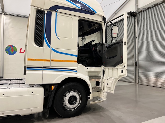 DAF XF 510 6×2 Midlift Tractor Unit Manual