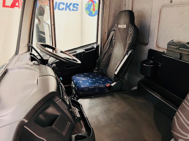 Iveco Stralis 310 AT 6×2 Box Van
