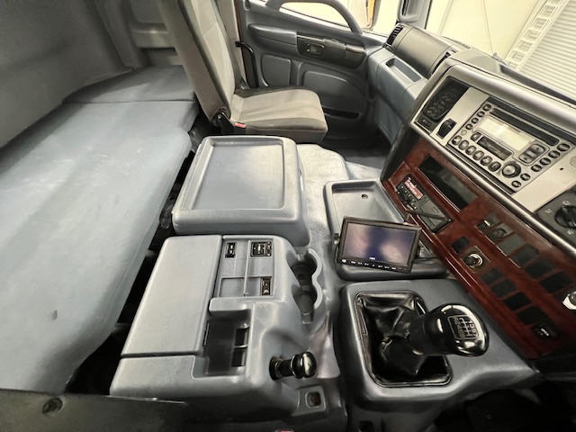 Hino 700 2813 6×4 Cement Mixer