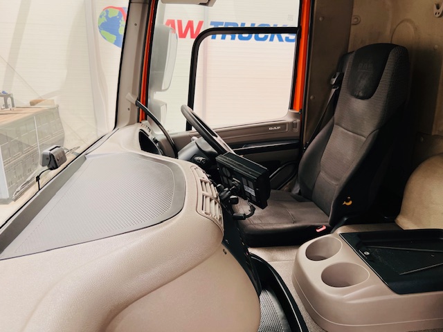 DAF CF75 310 6×2 Rear Lift Day Cab Curtainsider