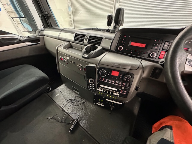 MAN TGS 26.360 6×2 Sleeper Cab Insulated Box Van