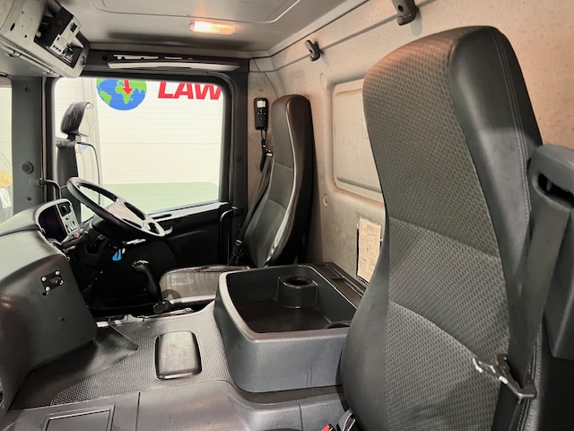 Scania P280 6×2 Rear Lift Day Cab Fridge Box