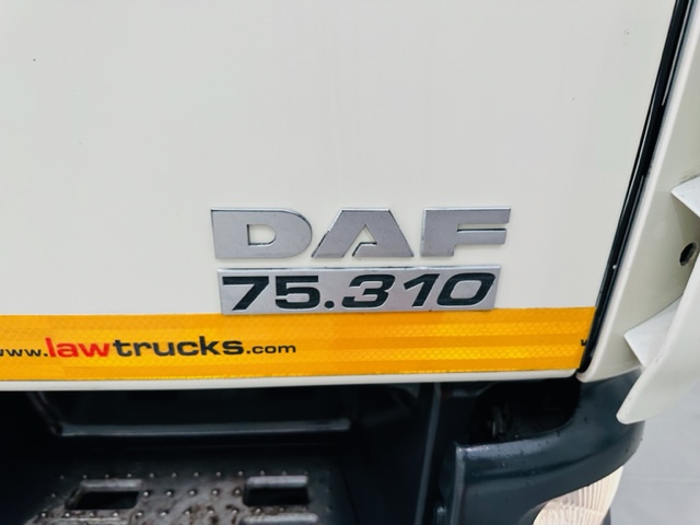 DAF CF75 310 6×2 Rear Lift Sleeper Cab Curtainsider