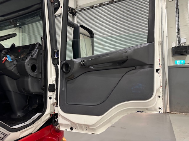Scania  P94 300 6×2 Rear Lift 19000 Litre Fuel Tanker